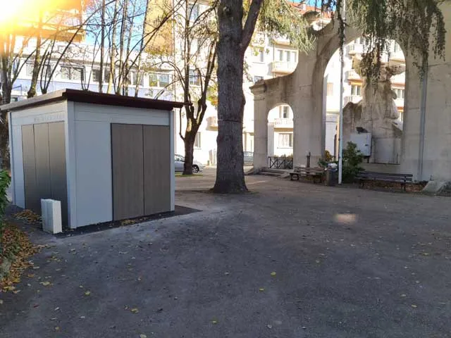 Öffentliche Toiletten Francioli